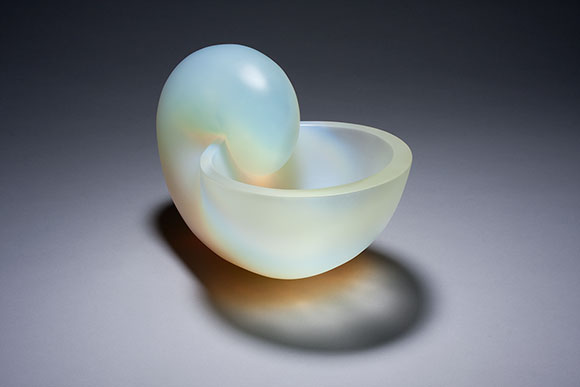 Nautilus - white opalescent
